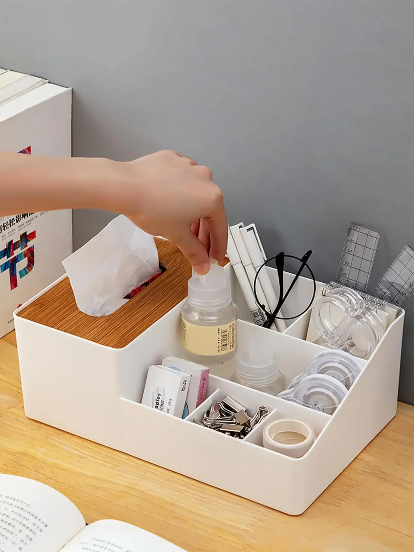 1pc Desktop Tissue Box With Wooden Cover Handkerchief Paper Remote Controller Comb Storage Boxes Multifunction Desktop Organizer
1pc Desktop Tissue Box With Wooden Cover Handkerchief Paper Remote Controller Comb Storage Boxes Multifunction Desktop Organizer