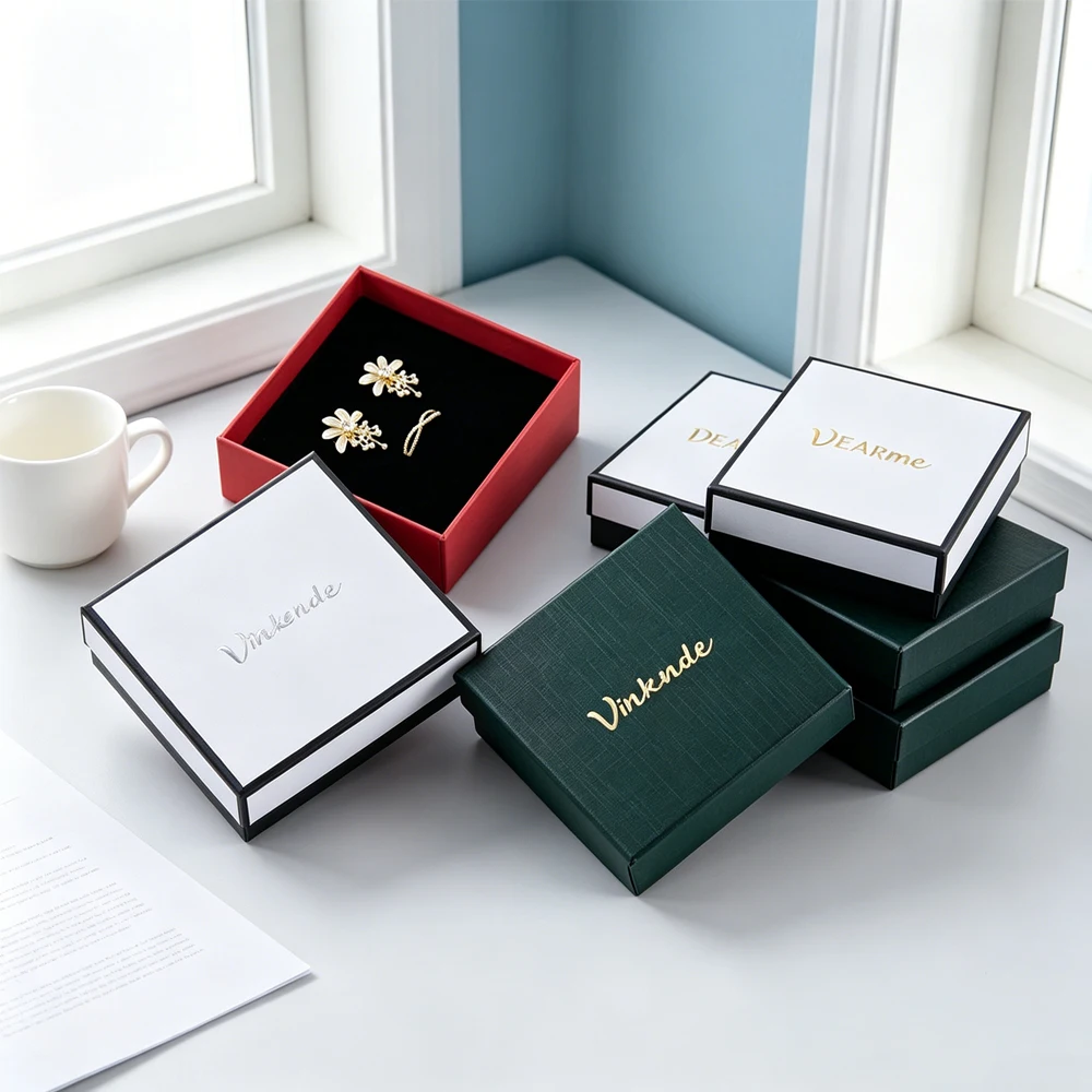 100Pcs Custom Logo Jewelry Box Luxury Flip-Top Packaging Boxes with Sponge Perfect for Brooch Key Ring Earring Necklace Bracelet
100Pcs Custom Logo Jewelry Box Luxury Flip-Top Packaging Boxes with Sponge Perfect for Brooch Key Ring Earring Necklace Bracelet