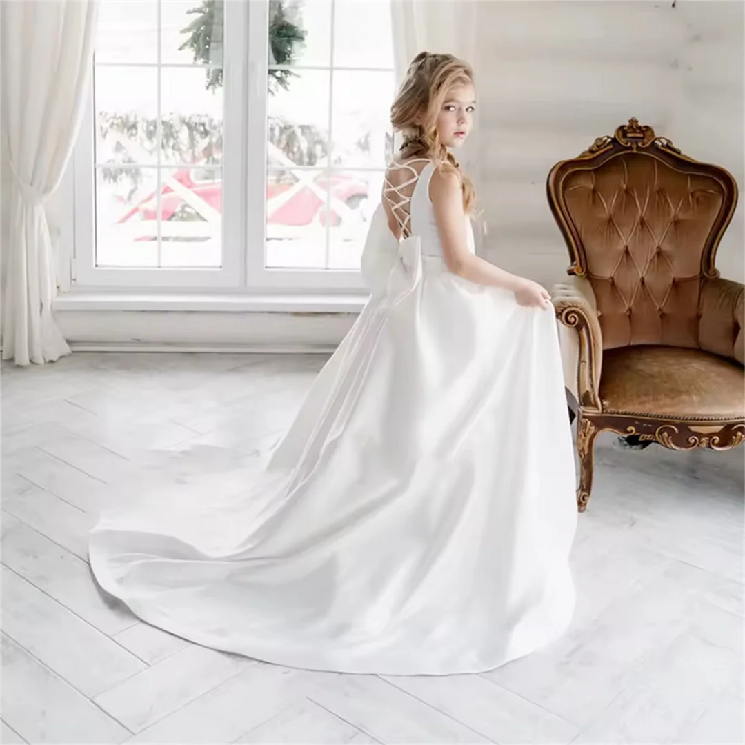 Flower Girls Dresses Simple Bridesmaid Kids Sleeveless Satin O Neck Princess Bow Elegant Wedding First Communion
Flower Girls Dresses Simple Bridesmaid Kids Sleeveless Satin O Neck Princess Bow Elegant Wedding First Communion