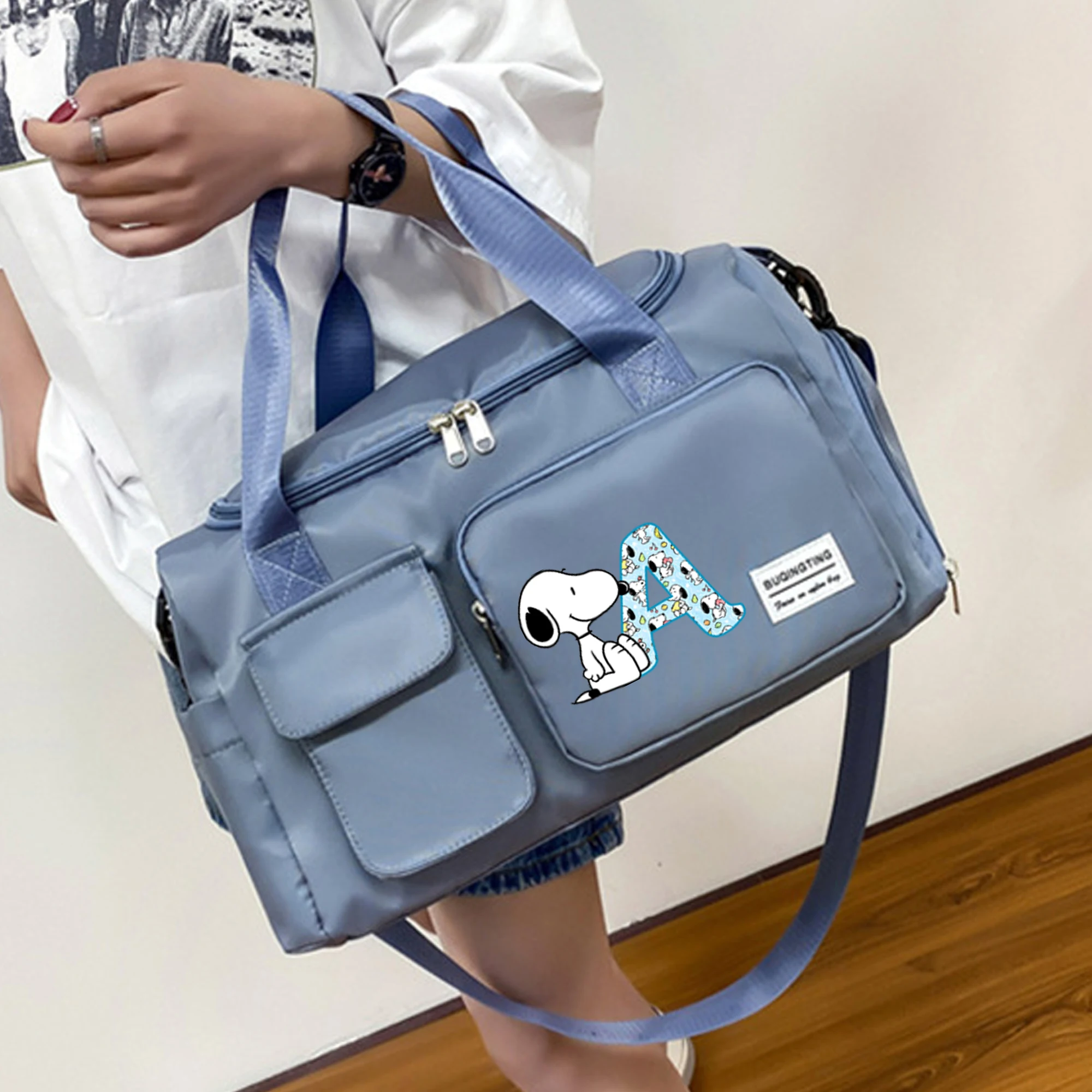 Snoopy Travel Bag Large Capacity Fashionable Anime Pattern Crossbody Bag Fitness Swimming Shoulder Bag Friend's Birthday Gift
Snoopy Travel Bag Large Capacity Fashionable Anime Pattern Crossbody Bag Fitness Swimming Shoulder Bag Friend's Birthday Gift