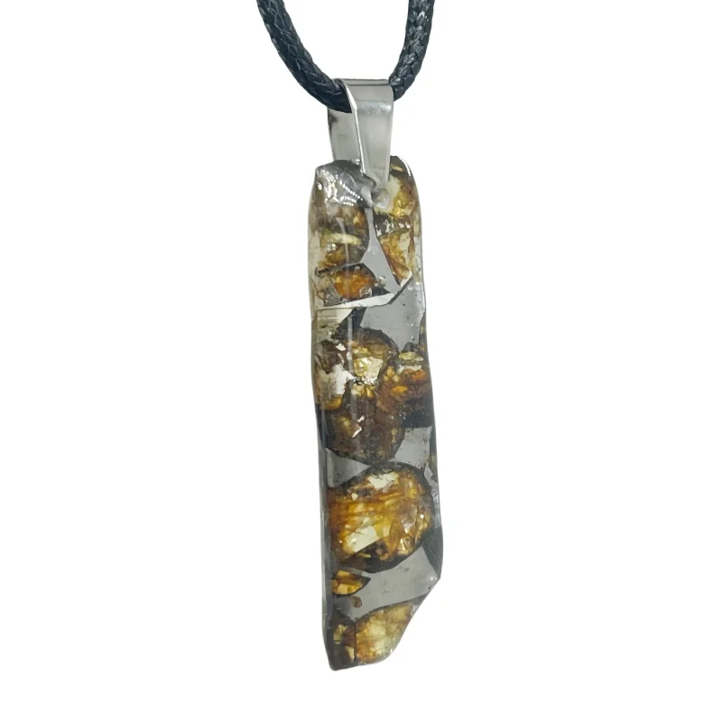 2.3g Seymchan Olive Meteorite manual Pendant Olive Meteorite Natural Olive Meteorite Necklace Pendant Specimen Collection- LB166
2.3g Seymchan Olive Meteorite manual Pendant Olive Meteorite Natural Olive Meteorite Necklace Pendant Specimen Collection- LB166