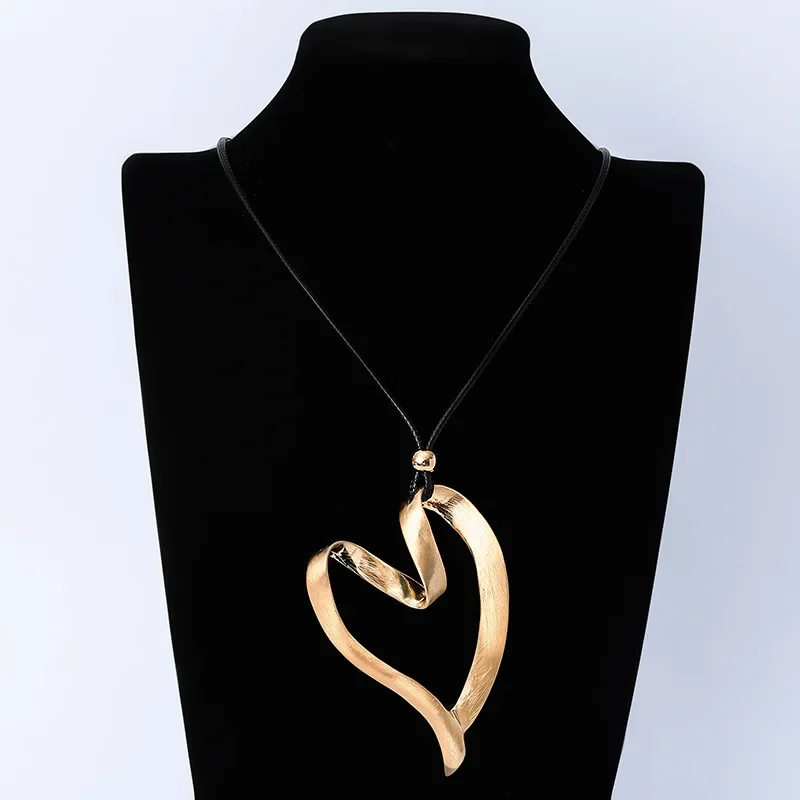 Simple Big Heart Pendant Long Statement Sweater Necklace for Women Fashion Jewelry Accessories
Simple Big Heart Pendant Long Statement Sweater Necklace for Women Fashion Jewelry Accessories