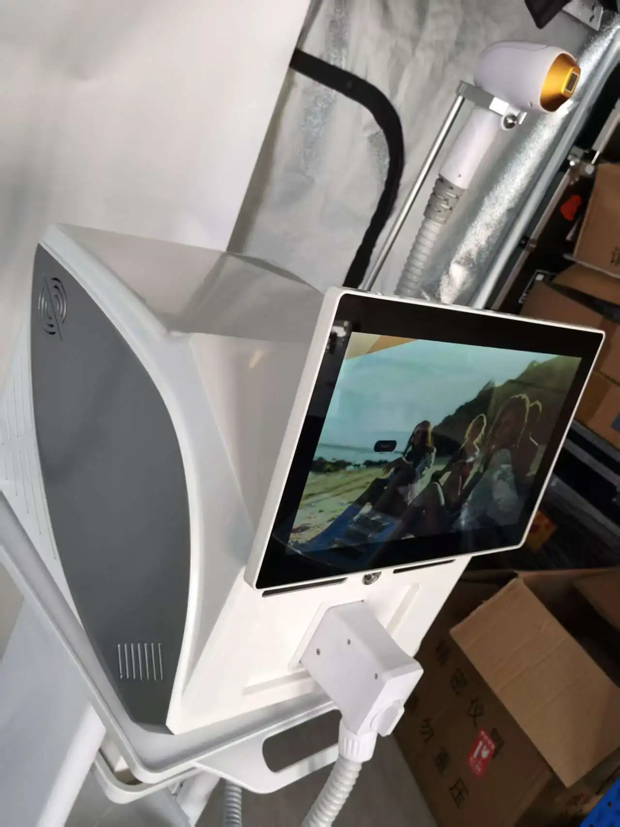 Intelligent Painless Ice Titanium Upgrade Laser Hair Removal Device 755/808/1064nm Diode Laser Hair Remover Epilation Machine
Intelligent Painless Ice Titanium Upgrade Laser Hair Removal Device 755/808/1064nm Diode Laser Hair Remover Epilation Machine