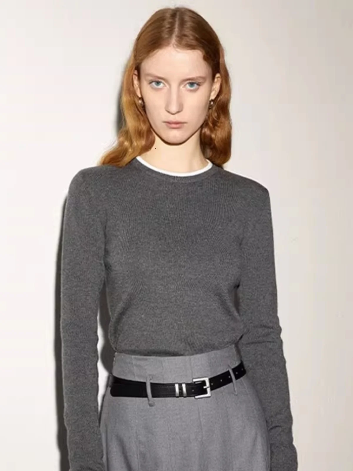 2024 Autumn Winter Women's Slim Fit Knitwear round Neck Base Layer Shirt Inner Wear Fake Two-Piece Design Commute Style Long ...
2024 Autumn Winter Women's Slim Fit Knitwear round Neck Base Layer Shirt Inner Wear Fake Two-Piece Design Commute Style Long ...