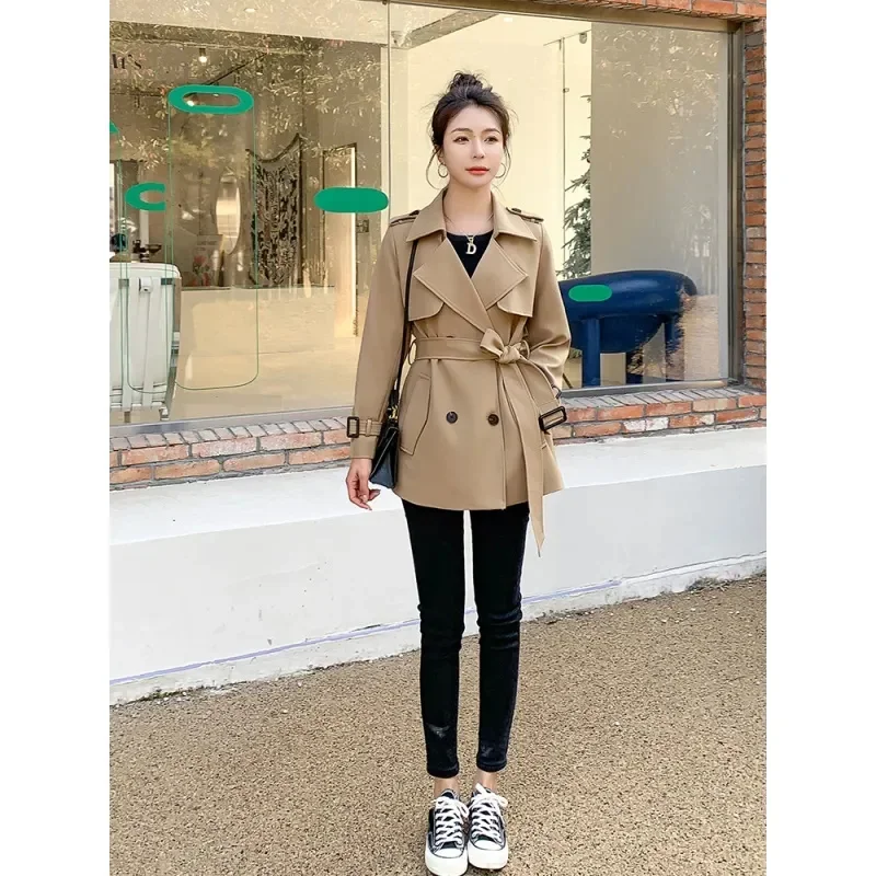 Women 2024 Spring And Autumn Trench Coat With Belt high-end Fashion Lace-UP Jacket Khaki Hepburn Style Short Windbreaker
Women 2024 Spring And Autumn Trench Coat With Belt high-end Fashion Lace-UP Jacket Khaki Hepburn Style Short Windbreaker