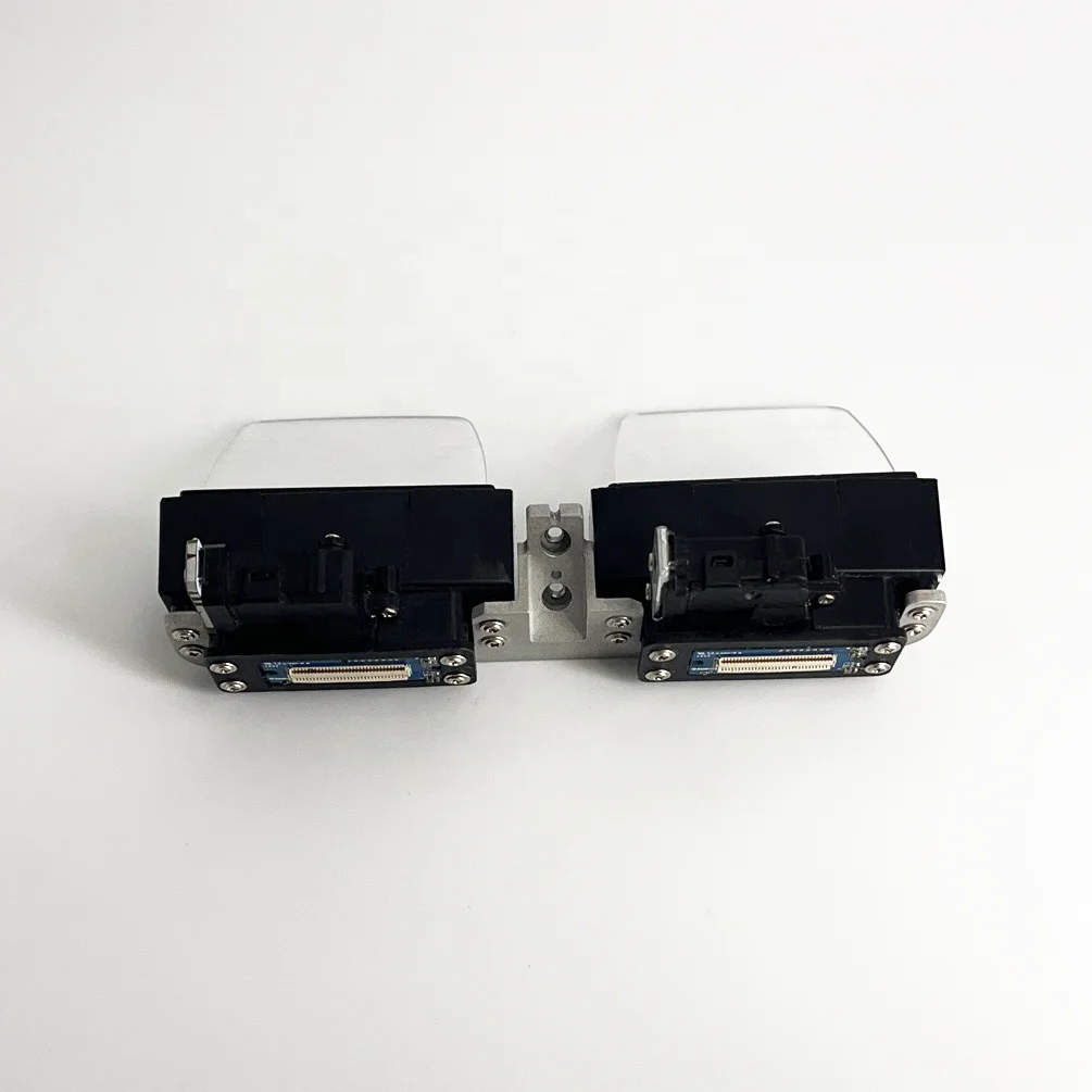 0.55''LCOS 6.3um 85% above see-through transmission 420Hz optical display module
0.55''LCOS 6.3um 85% above see-through transmission 420Hz optical display module