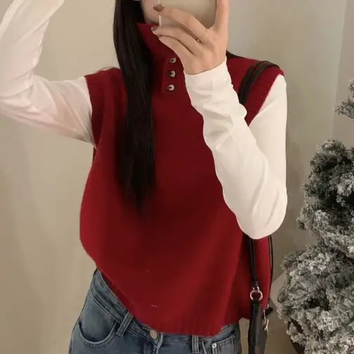 2025 New Korean Style Blue Knitted Vest with V-neck for Women - Stylish Age-Reducing Sleeveless Top Exuding Uniqueness and Charm
2025 New Korean Style Blue Knitted Vest with V-neck for Women - Stylish Age-Reducing Sleeveless Top Exuding Uniqueness and Charm