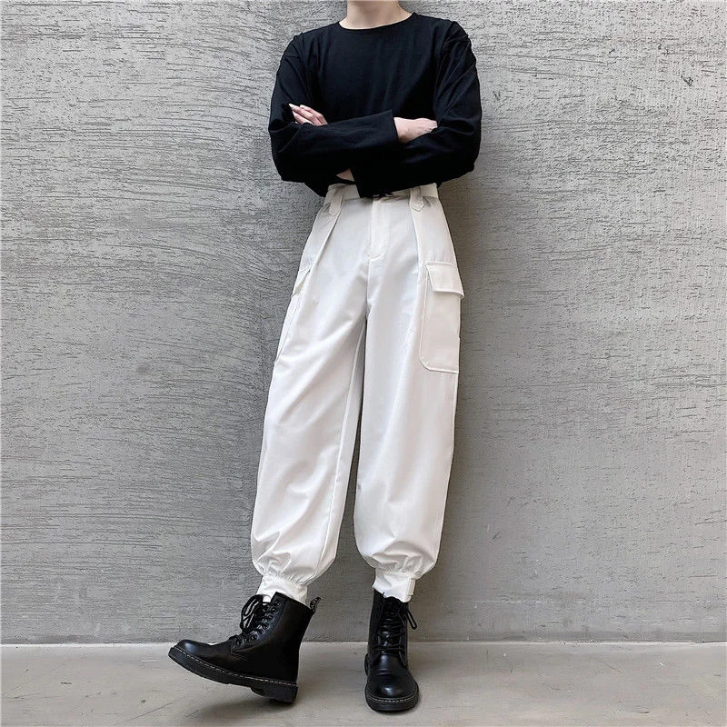 Autumn 2022 New Fashionable Mens Black Trousers Personalized Belt Accessories Workwear Pocket Patchwork Casual Pants 2Y7312
Autumn 2022 New Fashionable Mens Black Trousers Personalized Belt Accessories Workwear Pocket Patchwork Casual Pants 2Y7312