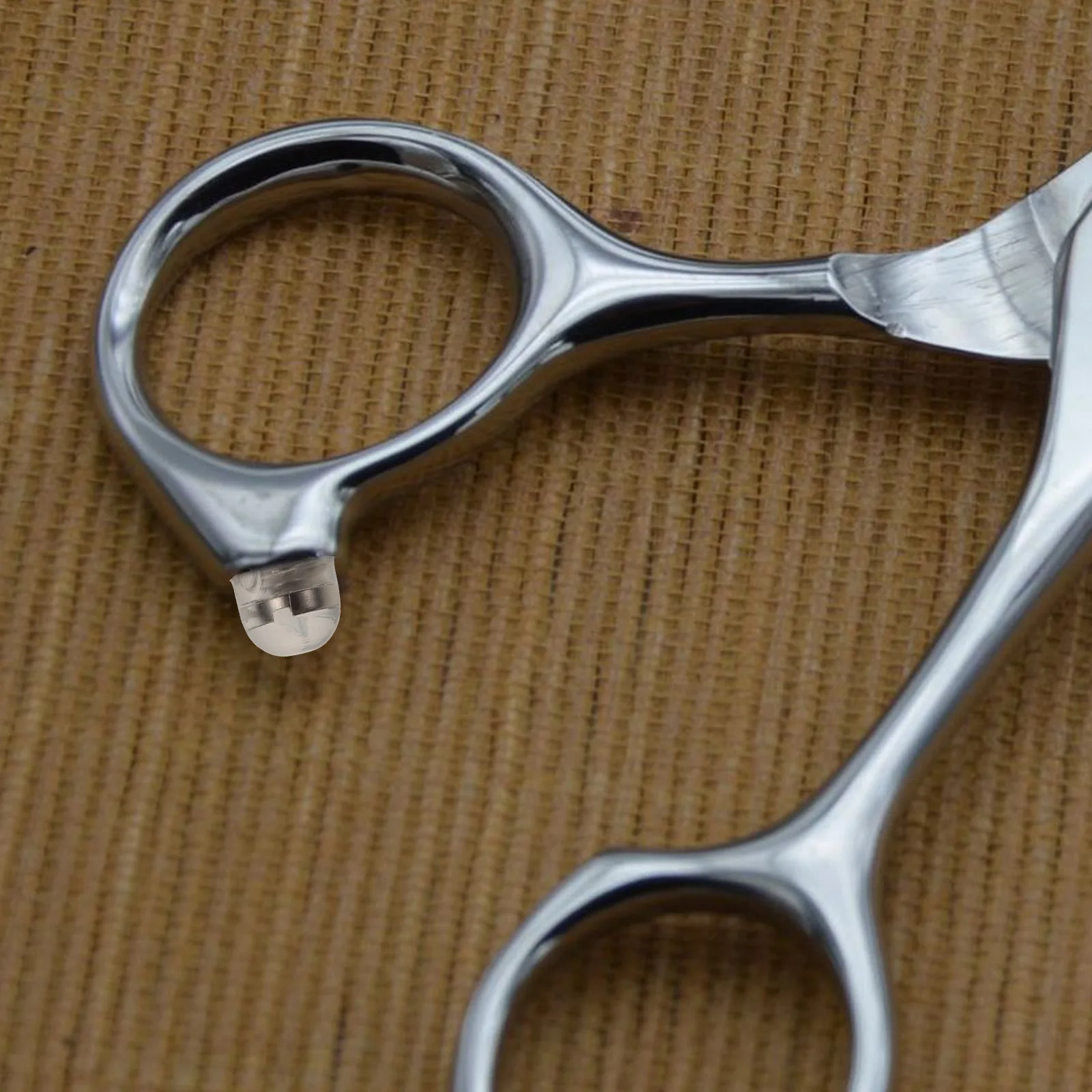 10 pcs Scissors Noise Deadener For Hairdressing Pet Haircutting Sound Mute Silencers Metal Muffler Replacement Bumpers Barber
10 pcs Scissors Noise Deadener For Hairdressing Pet Haircutting Sound Mute Silencers Metal Muffler Replacement Bumpers Barber