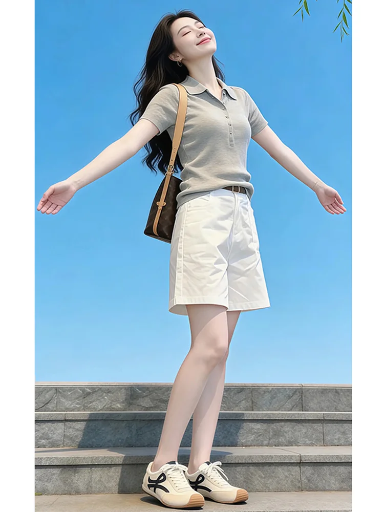 Anti-Aging Summer Set Women's Korean Style Half Open Cardigan Short Sleeve T-Shirt Wide Leg Shorts Two-Piece Set Casual Fashion
Anti-Aging Summer Set Women's Korean Style Half Open Cardigan Short Sleeve T-Shirt Wide Leg Shorts Two-Piece Set Casual Fashion