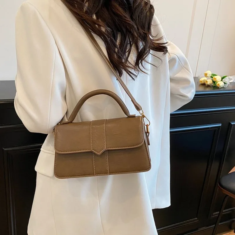 Fashionable Women Crossbody Handbag High End Leather Ladies Classic Trendy Messenger Tote Bag
Fashionable Women Crossbody Handbag High End Leather Ladies Classic Trendy Messenger Tote Bag