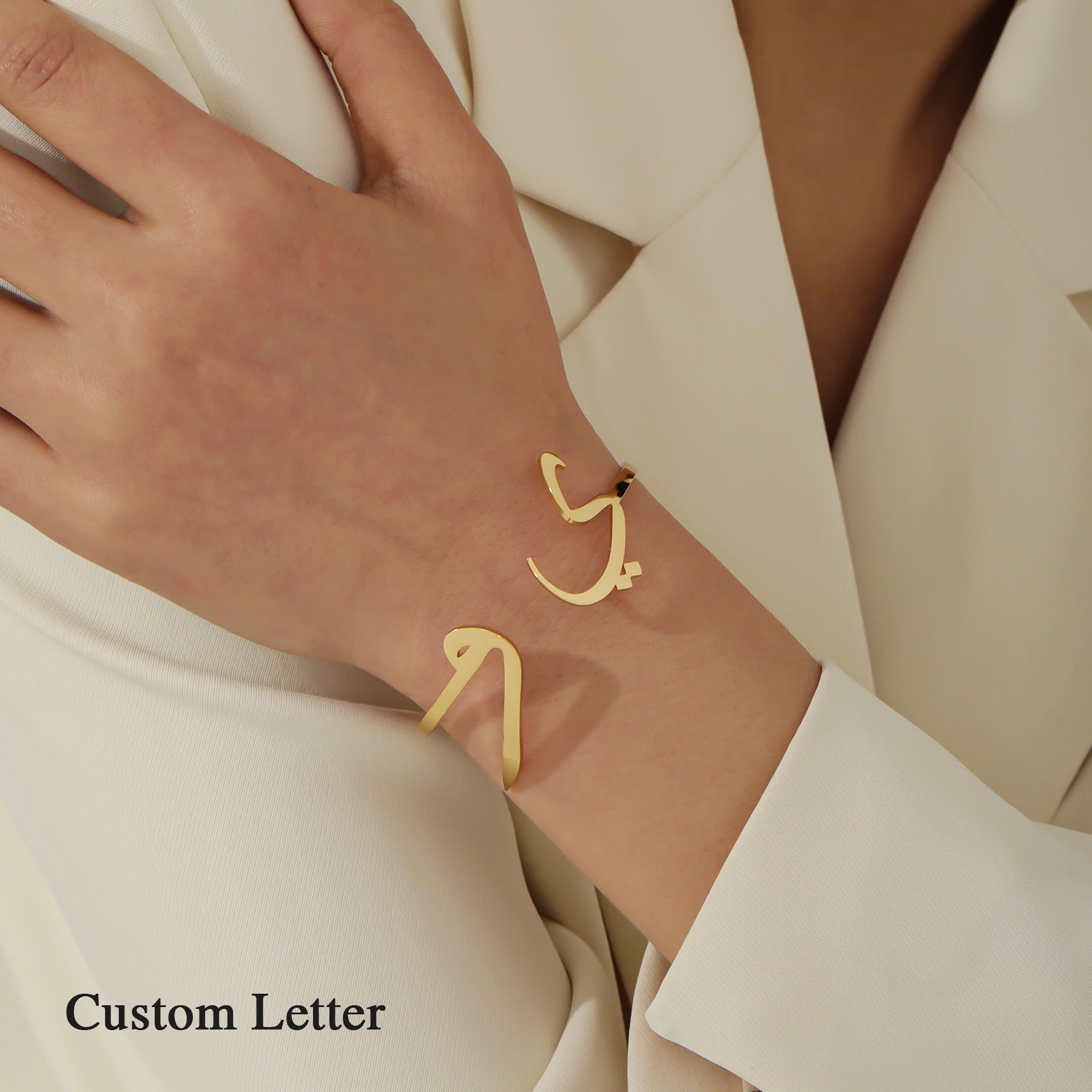 Браслет с арабскими буквами на заказ, позолоченный браслет из нержавеющей стали с открытой манжетой, дизайн исламской каллиграфии, ювелирные изделия, Рождественский подарок для женщин
Браслет с арабскими буквами на заказ, позолоченный браслет из нержавеющей стали с открытой манжетой, дизайн исламской каллиграфии, ювелирные изделия, Рождественский подарок для женщин