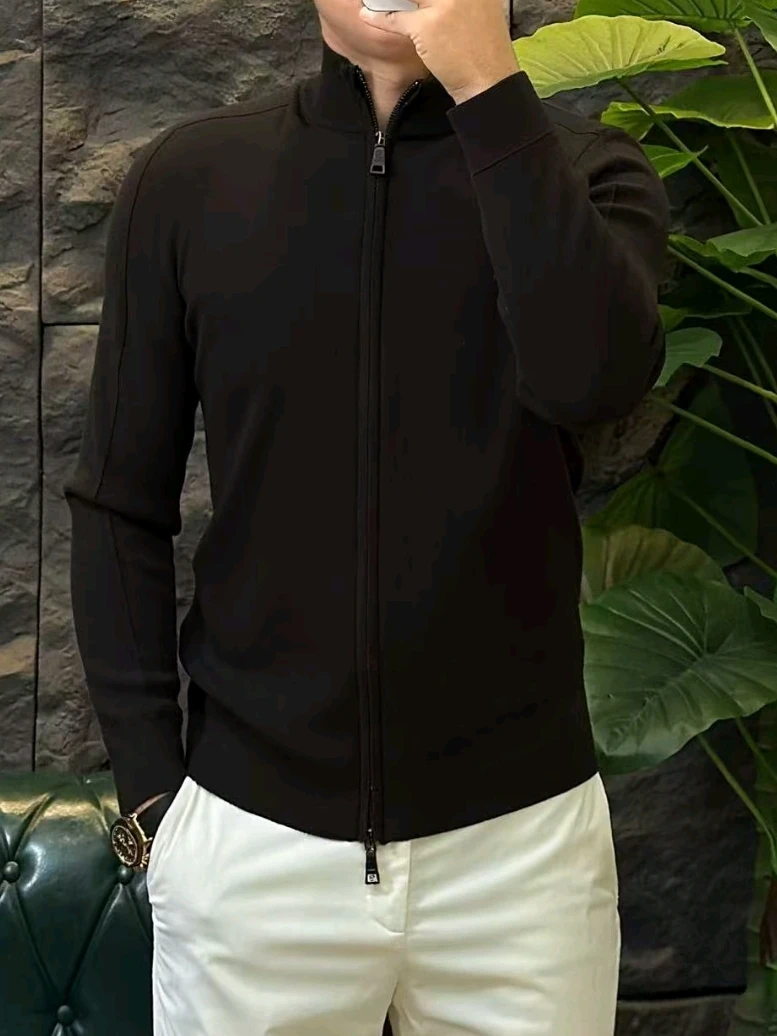 Высококачественный мужской вязаный кардиган на молнии с воротником-стойкой, весна-осень, новинка, повседневный деловой стиль, длинный рукав
Высококачественный мужской вязаный кардиган на молнии с воротником-стойкой, весна-осень, новинка, повседневный деловой стиль, длинный рукав