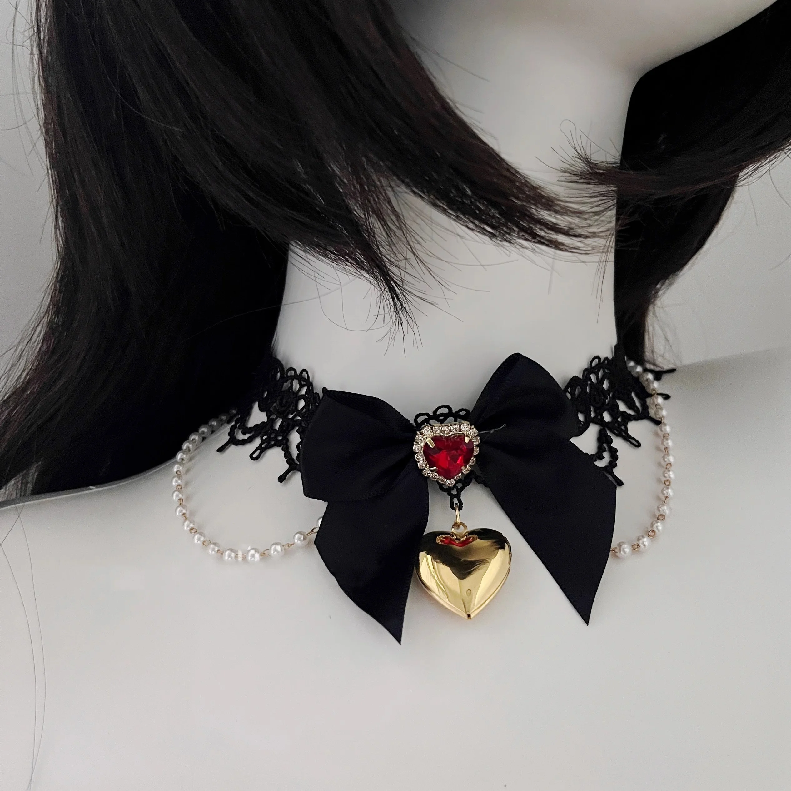Japanese Y2K Handmade Lace Necklace Metal Heart Punk Collarbone Chain Dark Harajuku Jewelry Cosplay Lolita Black Neckband
Japanese Y2K Handmade Lace Necklace Metal Heart Punk Collarbone Chain Dark Harajuku Jewelry Cosplay Lolita Black Neckband