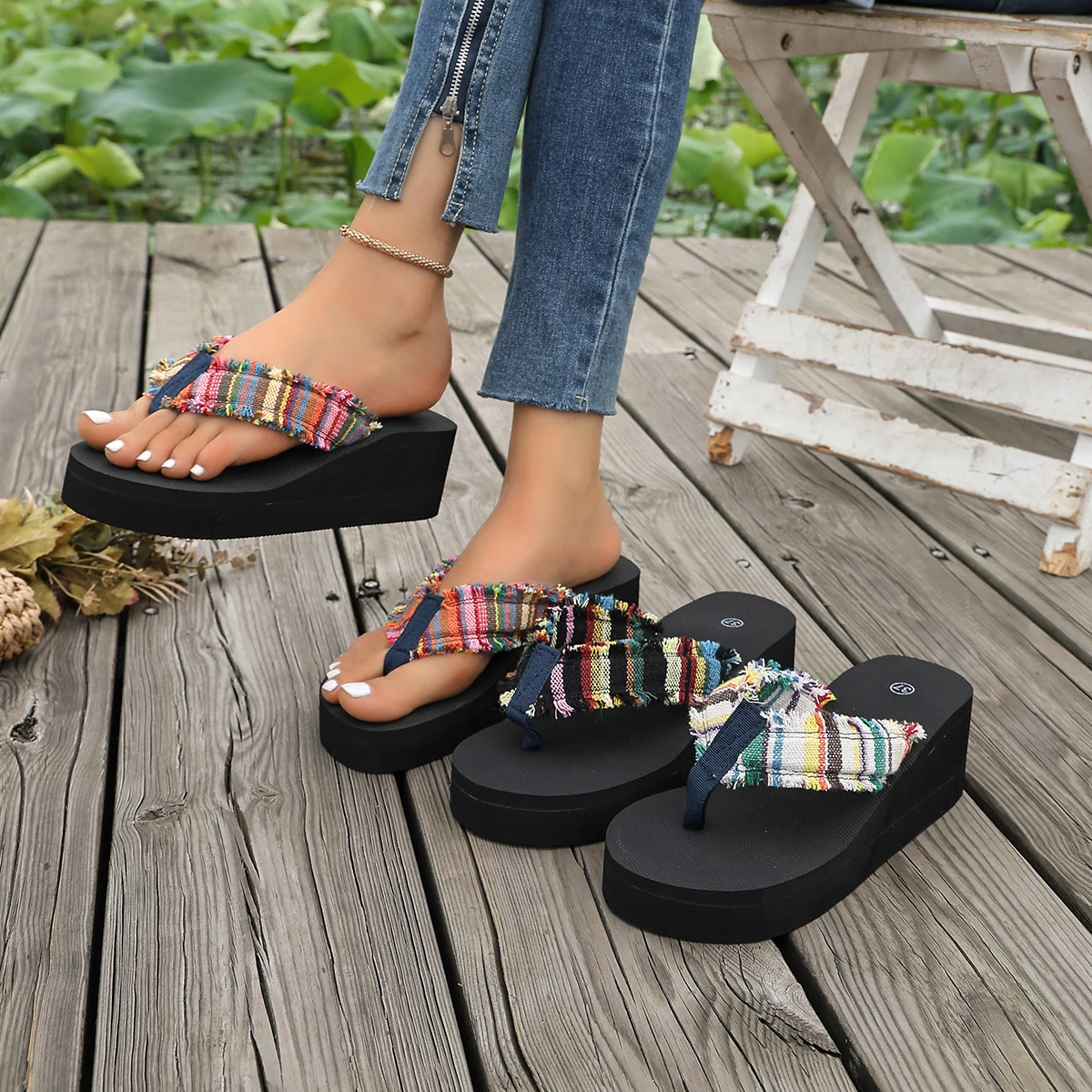Women Flip Flop Fashion Lightweight Slippers Flat Anti-slip Sandals Outdoor Casual Beach Slippers Women Flat Shoes Slides Women
Women Flip Flop Fashion Lightweight Slippers Flat Anti-slip Sandals Outdoor Casual Beach Slippers Women Flat Shoes Slides Women