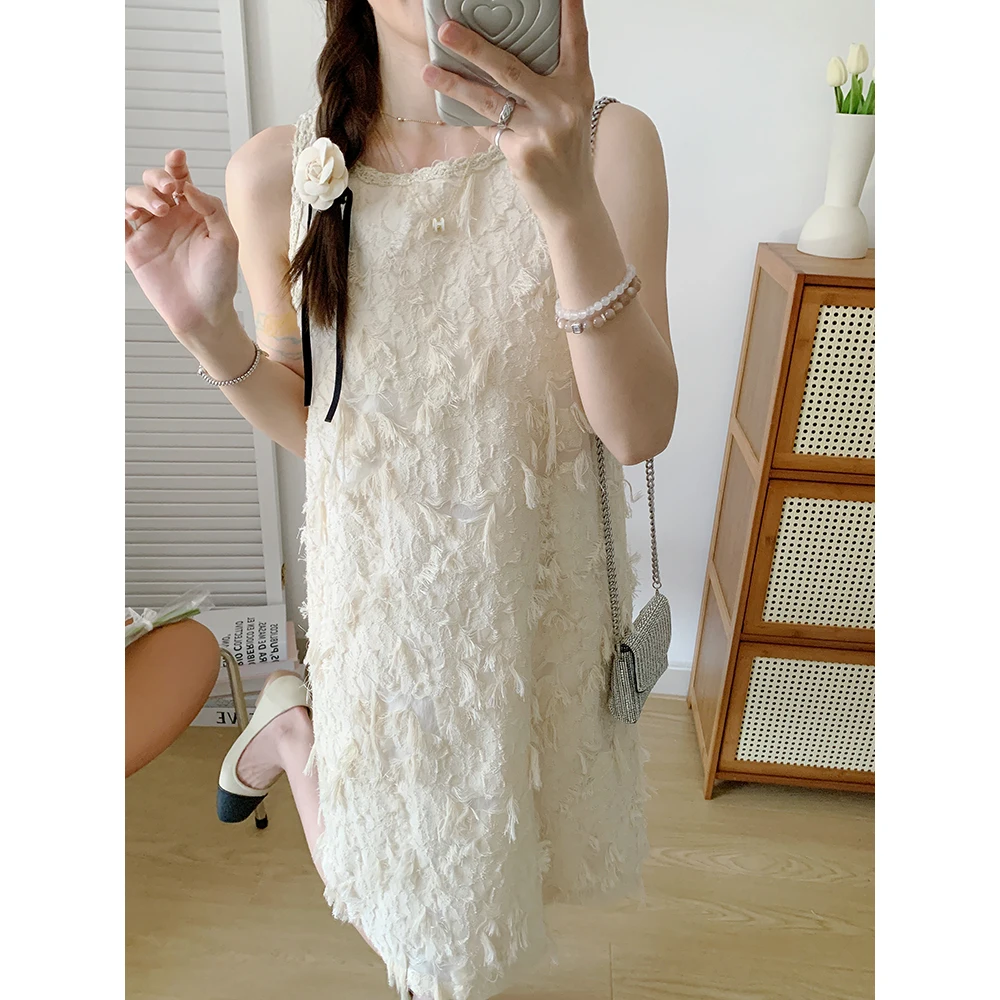 Летняя коллекция 2024: Модное женское платье UVPU Svel Dr AJ Ele матового дизайна из 100% другого материала
Летняя коллекция 2024: Модное женское платье UVPU Svel Dr AJ Ele матового дизайна из 100% другого материала