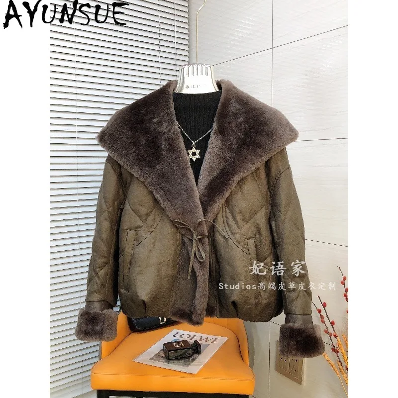 AYUNSUE Women's Down Coats and Parkas Fashion Lapel Lamb Wool Jackets Short White Goose Down Jacket Woman Clothes Ropa Mujer
AYUNSUE Women's Down Coats and Parkas Fashion Lapel Lamb Wool Jackets Short White Goose Down Jacket Woman Clothes Ropa Mujer