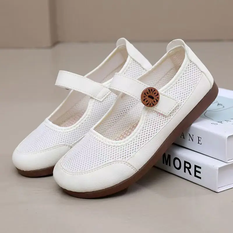 Summer Women's New Mesh Flat Sole Casual Shoes Round Toe Breathable Lightweight Velcro Middle-Aged And Elderly Walking Shoes
Summer Women's New Mesh Flat Sole Casual Shoes Round Toe Breathable Lightweight Velcro Middle-Aged And Elderly Walking Shoes
