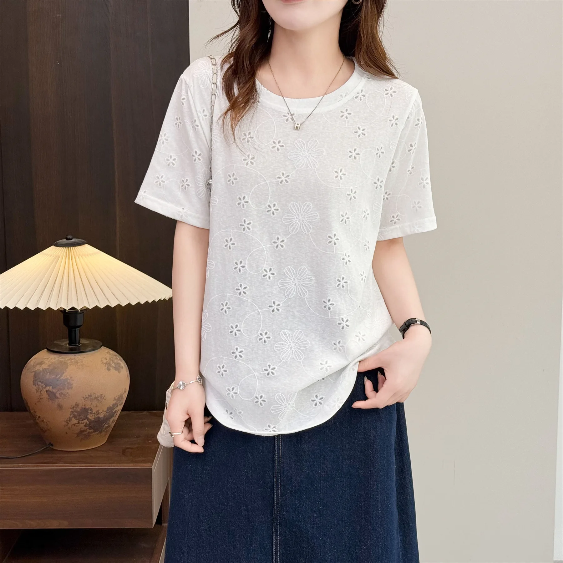 2026 Summer Plus Size Women Snowflake Cotton T-shirt Crochet Hollow Out Short Sleeve Thin Hem Casual Tops For Curvy Ladies 2629
2026 Summer Plus Size Women Snowflake Cotton T-shirt Crochet Hollow Out Short Sleeve Thin Hem Casual Tops For Curvy Ladies 2629