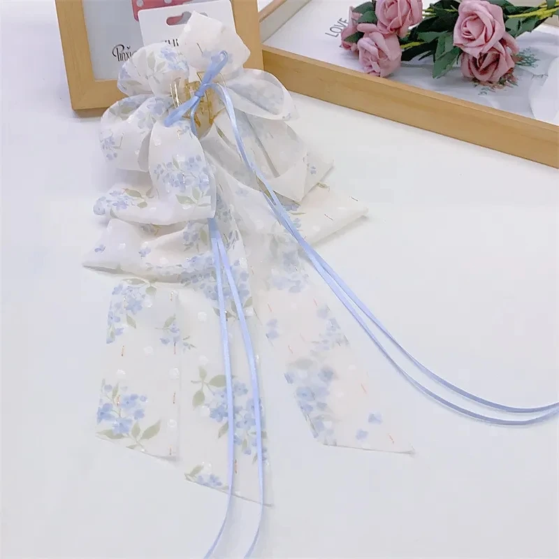 1 piece of French chiffon floral ribbon bow clip, gentle and elegant, semi-tied hair clip, top clip, ponytail clip hair accessor
1 piece of French chiffon floral ribbon bow clip, gentle and elegant, semi-tied hair clip, top clip, ponytail clip hair accessor