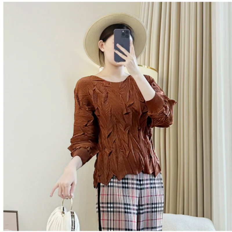 Miyake Pleated Simple Women's T-Shirt Loose Casual Versatile Solid Color Three-Quarter Batwing Sleeve Pullover Tops
Miyake Pleated Simple Women's T-Shirt Loose Casual Versatile Solid Color Three-Quarter Batwing Sleeve Pullover Tops