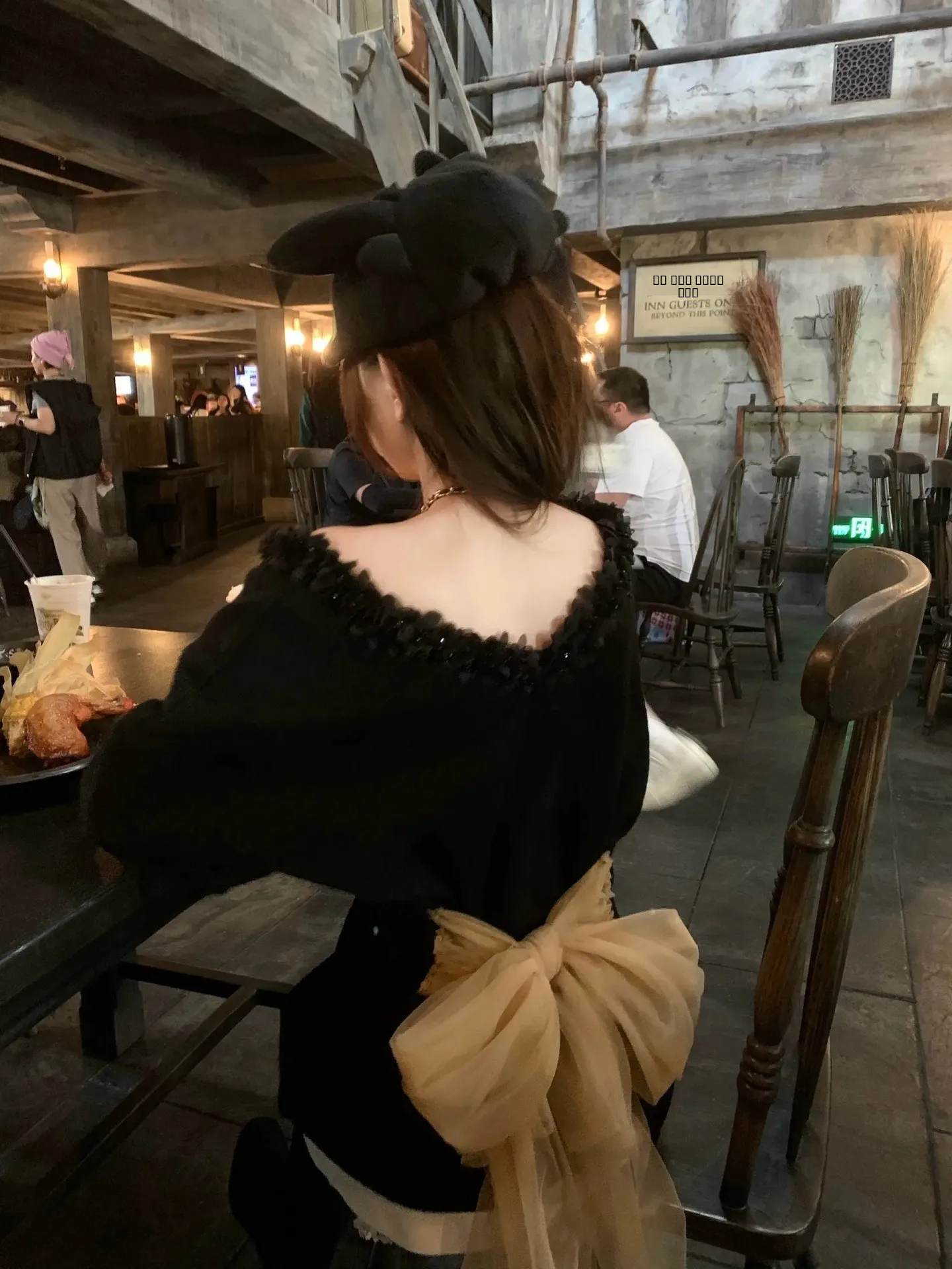 Свободный вязаный топ с длинным рукавом, кружевным воротником ручной работы и узлом от Soft Ghost, повседневный, свободный крой, полиэстер...
Свободный вязаный топ с длинным рукавом, кружевным воротником ручной работы и узлом от Soft Ghost, повседневный, свободный крой, полиэстер...