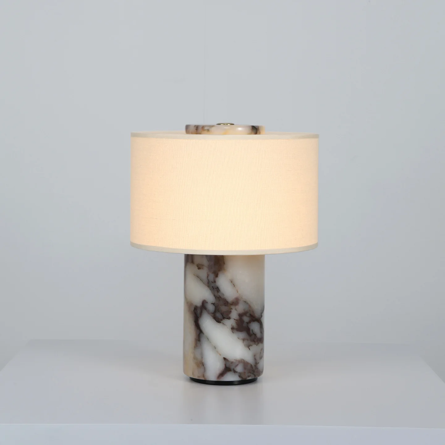 Portable natural marble rechargeable desk lamp for restaurants, bedrooms, study rooms, hotels, bars, desk lamps
Portable natural marble rechargeable desk lamp for restaurants, bedrooms, study rooms, hotels, bars, desk lamps
