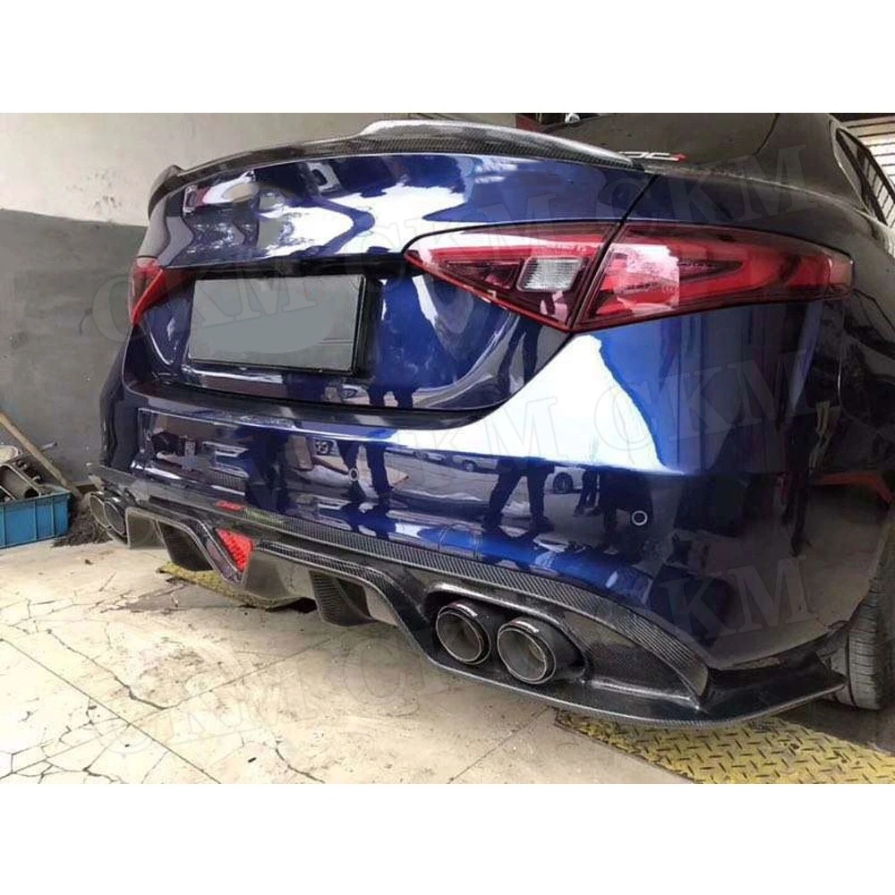 CKMUUER Carbon Fiber With Lamp Rear Lip Diffuser Spoiler for Alfa Romeo Giulia Sedan 4 Door 2016 2017 FRP Bumper Guard Body Kits
CKMUUER Carbon Fiber With Lamp Rear Lip Diffuser Spoiler for Alfa Romeo Giulia Sedan 4 Door 2016 2017 FRP Bumper Guard Body Kits