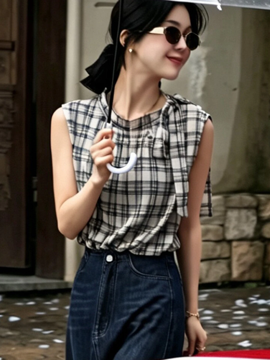 Retro Korean Tie Sleeveless Plaid Shirt Women's New 2026 Slimming Stand Collar Top Cotton Loose Fit Summer Fashion
Retro Korean Tie Sleeveless Plaid Shirt Women's New 2026 Slimming Stand Collar Top Cotton Loose Fit Summer Fashion