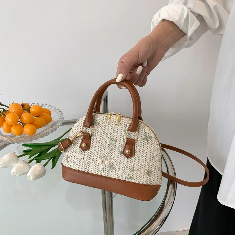 2025 Spring Summer Straw Woven Handbag Womens Stylish Shoulder Crossbody Bag Elegant Boho Shell Purse Casual Beach Tote
2025 Spring Summer Straw Woven Handbag Womens Stylish Shoulder Crossbody Bag Elegant Boho Shell Purse Casual Beach Tote