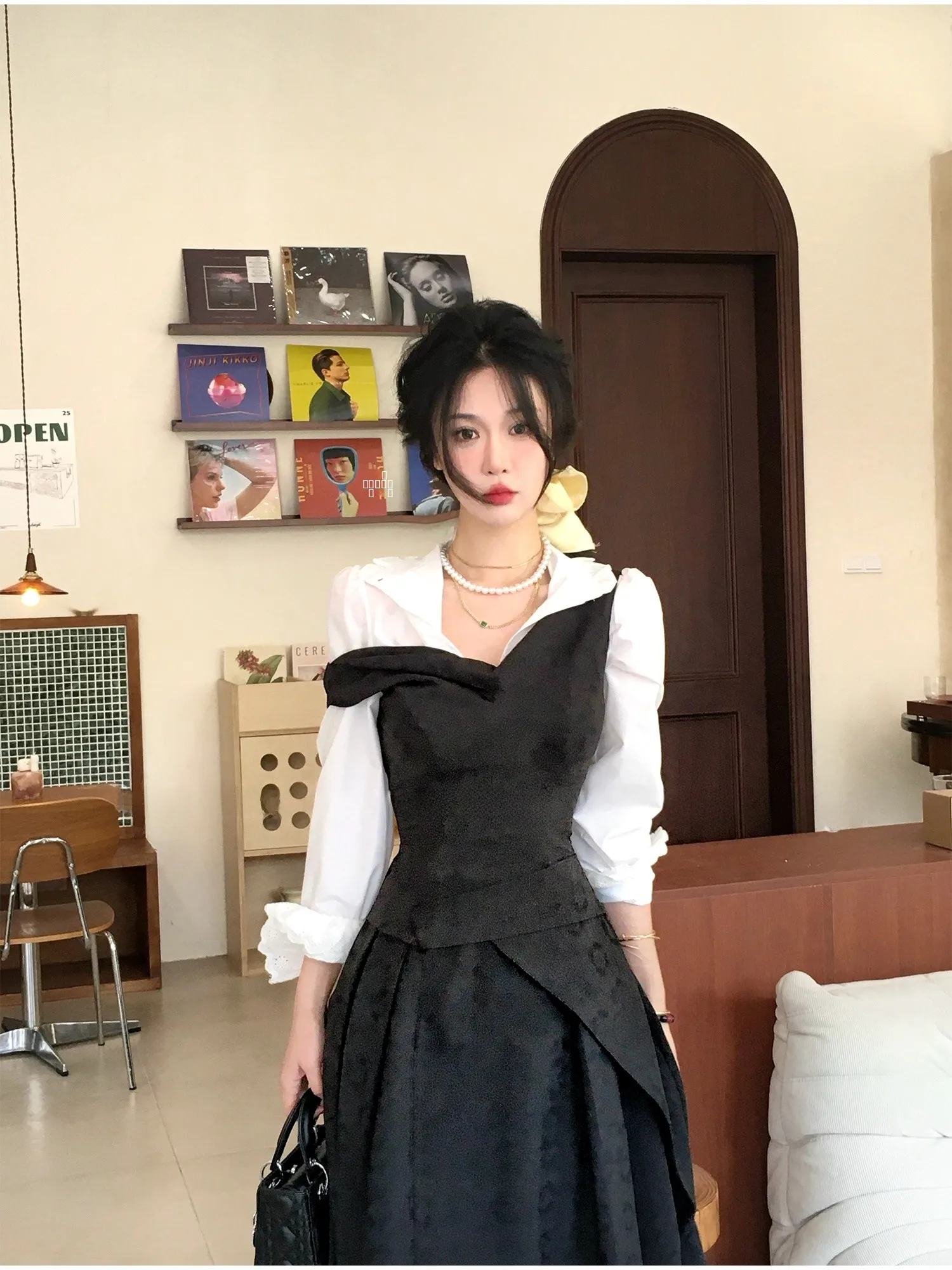 Early Spring Vintage Svel Gored Waist Dr Ele A-Line Skirt Polyester Viscose Blend Loose Fit Turn-down Collar
Early Spring Vintage Svel Gored Waist Dr Ele A-Line Skirt Polyester Viscose Blend Loose Fit Turn-down Collar