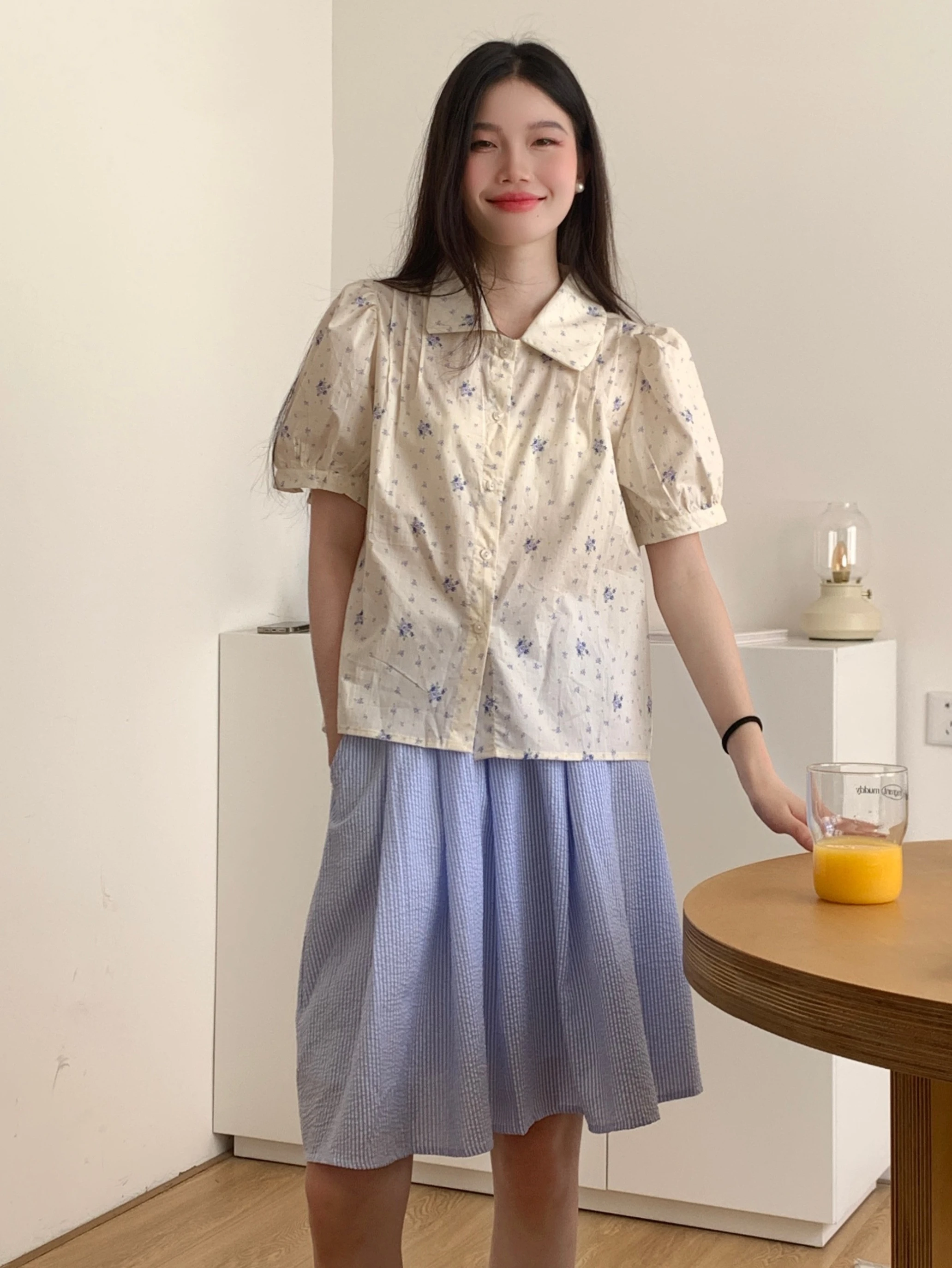 Корейская женская рубашка с коротким рукавом и воротником, с цветочным принтом, желтая, с цветочным узором, для повседневной носки, стандартной длины, на пуговицах...
Корейская женская рубашка с коротким рукавом и воротником, с цветочным принтом, желтая, с цветочным узором, для повседневной носки, стандартной длины, на пуговицах...