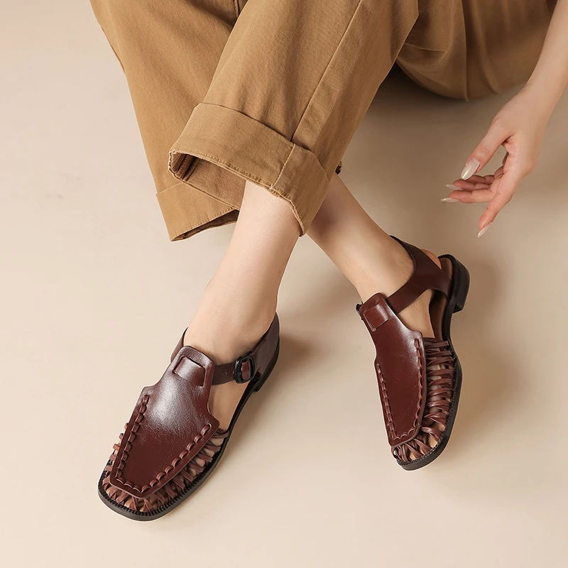 Women's new summer leather cowhide round toe low heel toe hollow breathable retro Roman shoes fashionable sandals
Women's new summer leather cowhide round toe low heel toe hollow breathable retro Roman shoes fashionable sandals