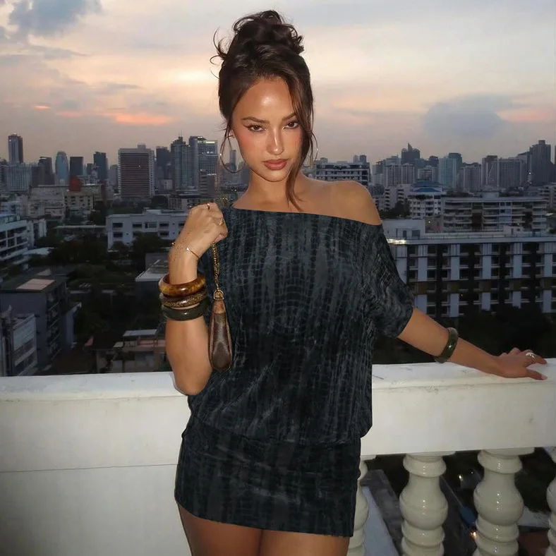 Высококачественное, популярное, оптовое летнее новое платье с контрастными вставками, сексуальное, с вырезами, без спинки, с асимметричным воротником и бретелями, короткое
Высококачественное, популярное, оптовое летнее новое платье с контрастными вставками, сексуальное, с вырезами, без спинки, с асимметричным воротником и бретелями, короткое