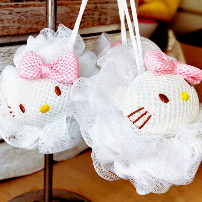Sanrio Hello Kitty цветок для ванны для большой девушки милый купальник на спине мультяшная кукла Мелодия для ванны душа мяч для ванной
Sanrio Hello Kitty цветок для ванны для большой девушки милый купальник на спине мультяшная кукла Мелодия для ванны душа мяч для ванной