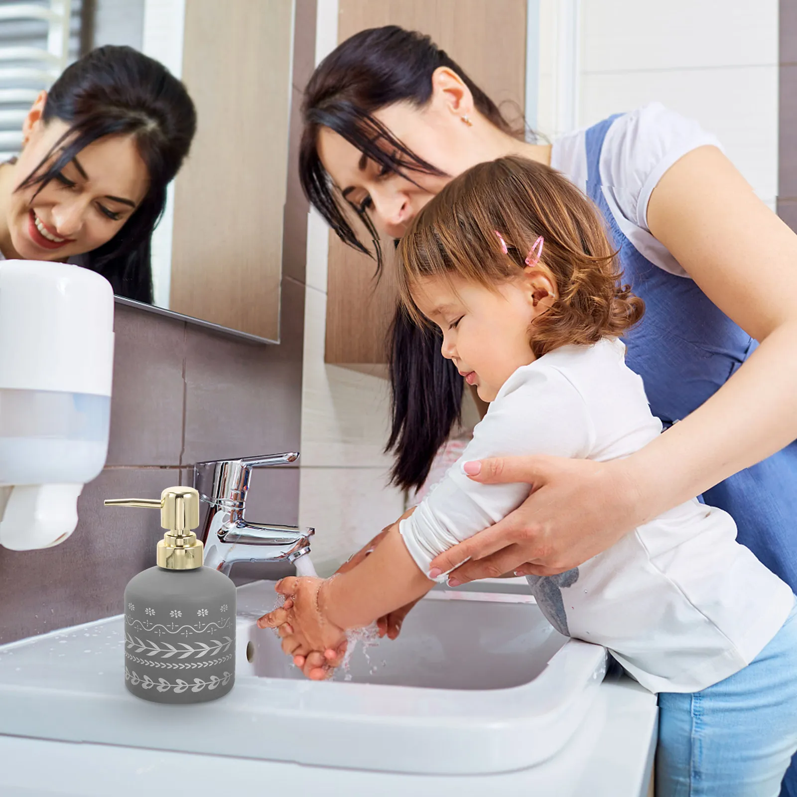 Durable Multi-Functional Soap Dispenser with Elegant Porcelain Texture for Bathroom Lotion Shampoo Hand Soap Shampoo Bottles
Durable Multi-Functional Soap Dispenser with Elegant Porcelain Texture for Bathroom Lotion Shampoo Hand Soap Shampoo Bottles