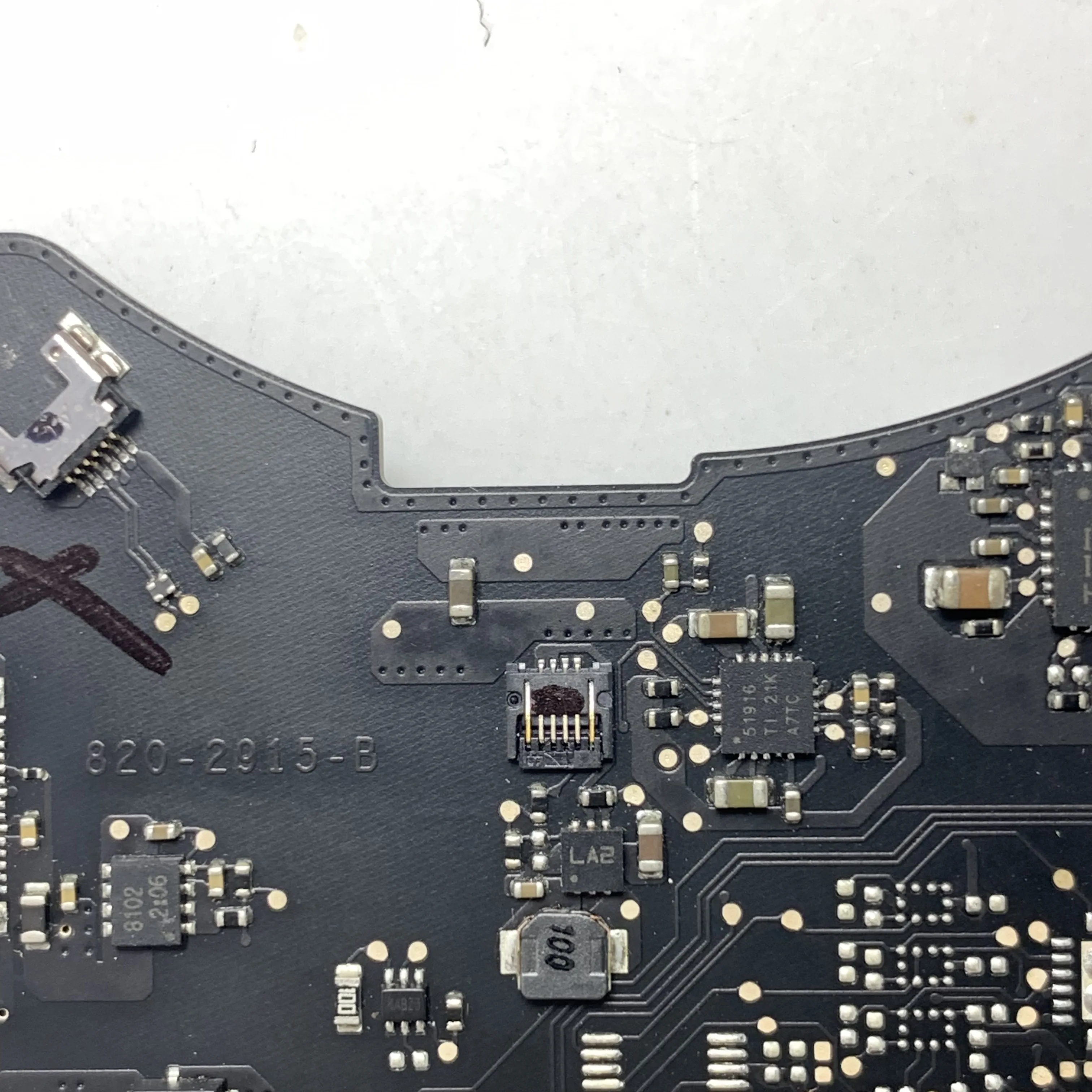 820-2915-B 2,2 ГГц для ноутбука APPLE Macbook A1286, материнская плата 216-0810005 с процессором SR02S I7-2675QM SLJ4P HM65, 100% полное тестирование, ОК
820-2915-B 2,2 ГГц для ноутбука APPLE Macbook A1286, материнская плата 216-0810005 с процессором SR02S I7-2675QM SLJ4P HM65, 100% полное тестирование, ОК