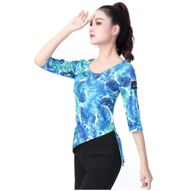 Ladies Slanted Hem Latin Dance shirt Short Sleeve Printed Ballroom Costume 6XL size Cha Cha rumba dance top
Ladies Slanted Hem Latin Dance shirt Short Sleeve Printed Ballroom Costume 6XL size Cha Cha rumba dance top