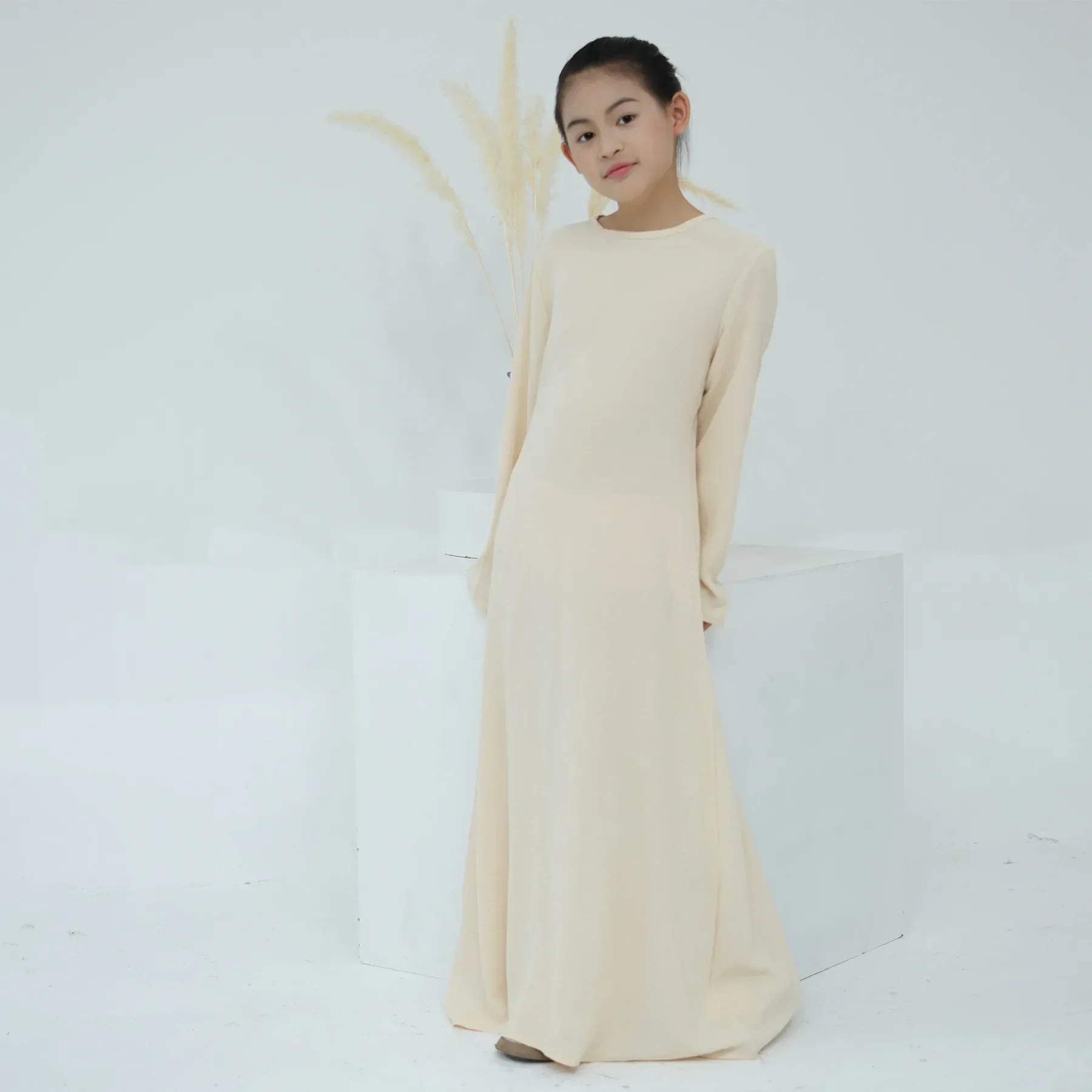 Muslim Kids Girls Abaya Dubai Turkey Long Dress Eid Ramadan Children Kebaya Robe Islamic Clothing Gown Musulmane Clothing Arabic
Muslim Kids Girls Abaya Dubai Turkey Long Dress Eid Ramadan Children Kebaya Robe Islamic Clothing Gown Musulmane Clothing Arabic