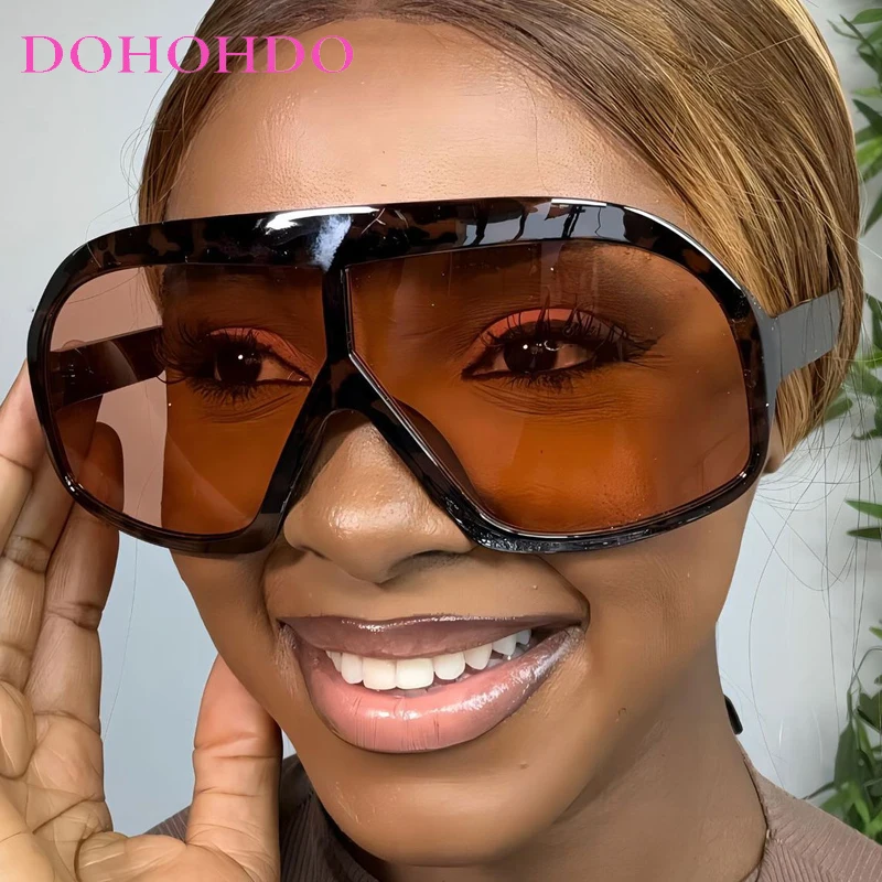 Vintage Oversized Pilot One-Piece Sunglasses Women Luxury Designer Men Sunglass Outdoor Sports Windproof Goggles Lentes UV400
Vintage Oversized Pilot One-Piece Sunglasses Women Luxury Designer Men Sunglass Outdoor Sports Windproof Goggles Lentes UV400