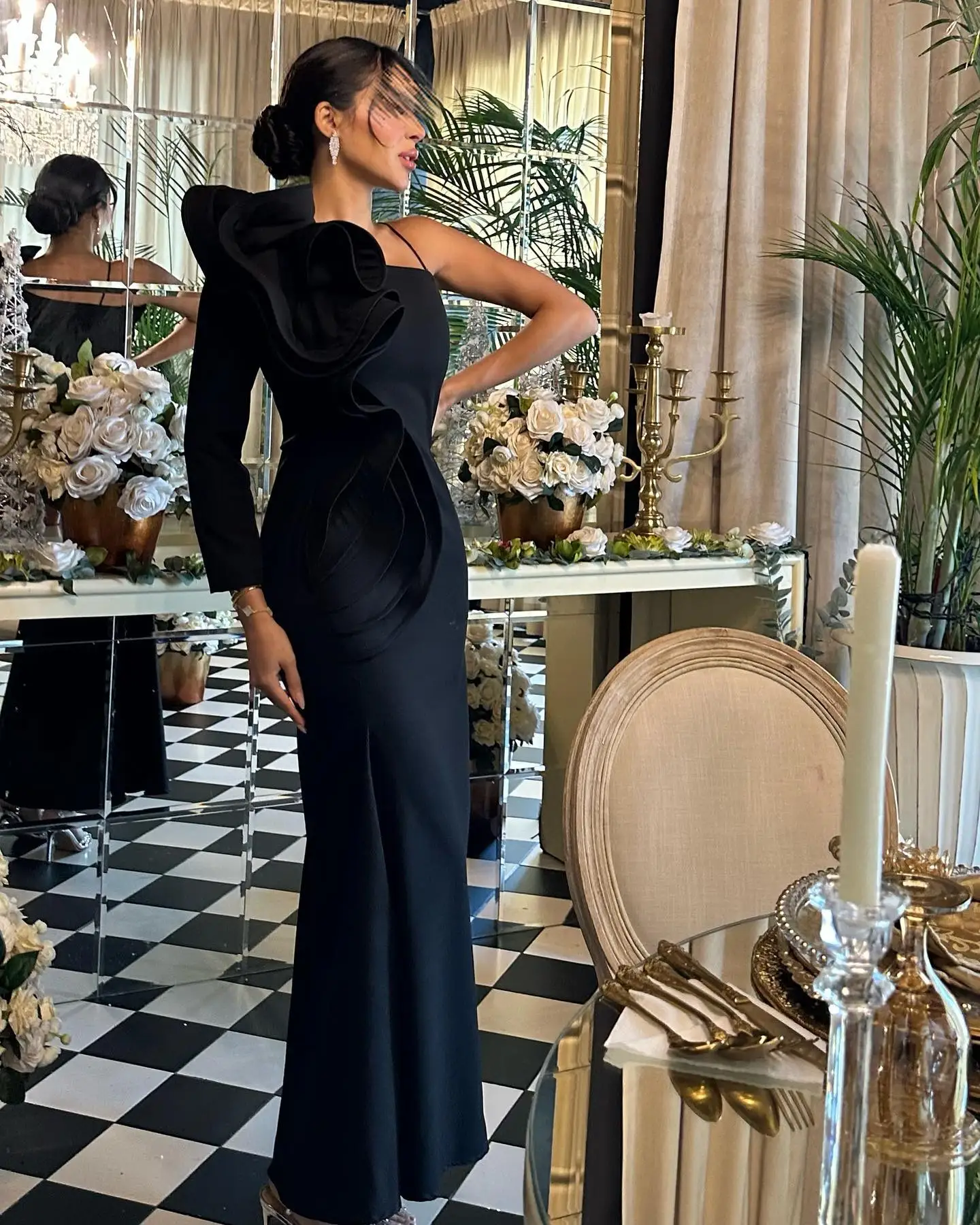 Vintage Black Evening Dresses Simple One Shoulder Long Sleeves Women Prom Gowns Floor Length Customized Formal Party Guest Gowns
Vintage Black Evening Dresses Simple One Shoulder Long Sleeves Women Prom Gowns Floor Length Customized Formal Party Guest Gowns