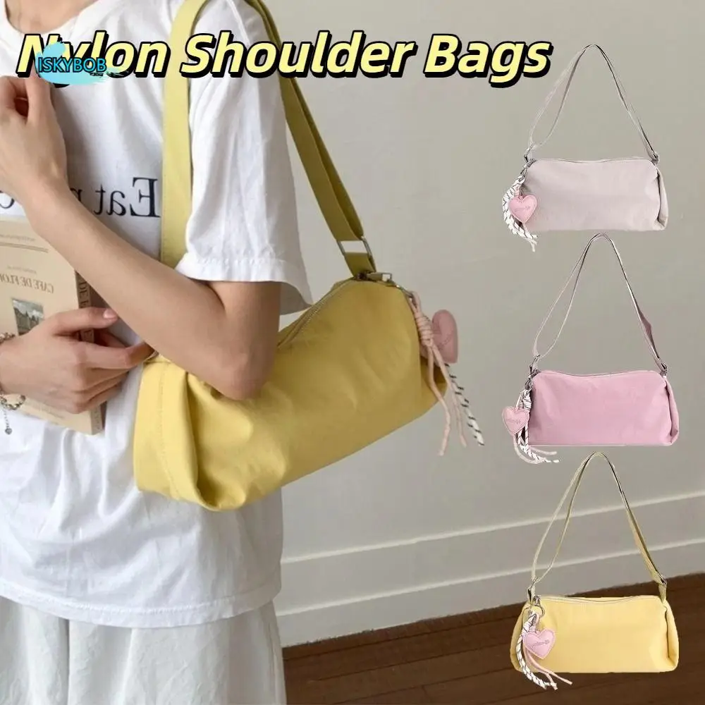 Trendy Solid Color Nylon Shoulder Bags Leisure Y2k Boston Underarm Bag Versatile Casual Women's Handbag Ladies 
Trendy Solid Color Nylon Shoulder Bags Leisure Y2k Boston Underarm Bag Versatile Casual Women's Handbag Ladies
