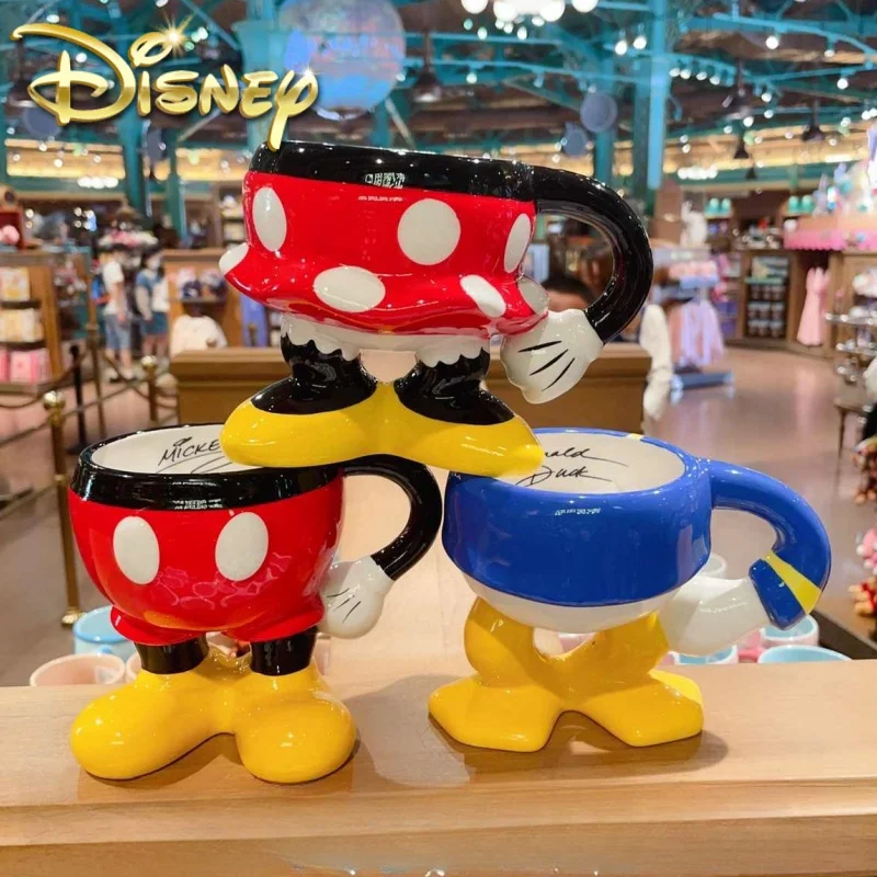 Shanghai Disney Микки, Минни, Дональд Дак мультфильм керамическая кружка, 3D чашка воды, 3D половина чашки рождественские подарки
Shanghai Disney Микки, Минни, Дональд Дак мультфильм керамическая кружка, 3D чашка воды, 3D половина чашки рождественские подарки 