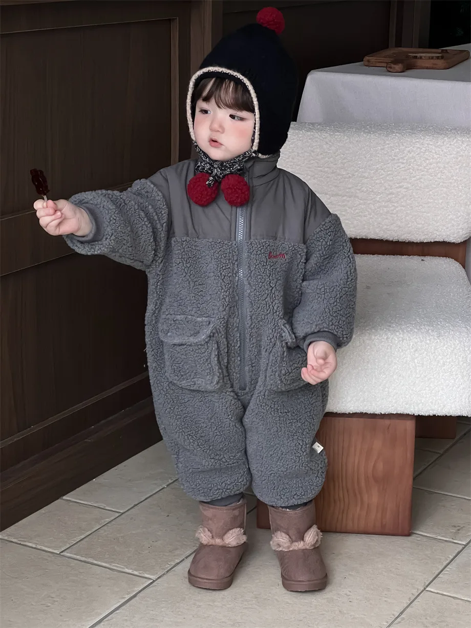 2025 Winter New Baby Fleece Romper Plus Velvet Thick Newborn Infant Casual Splicing Jumpsuit Toddler Boy Girl Warm Romper 0-24M
2025 Winter New Baby Fleece Romper Plus Velvet Thick Newborn Infant Casual Splicing Jumpsuit Toddler Boy Girl Warm Romper 0-24M