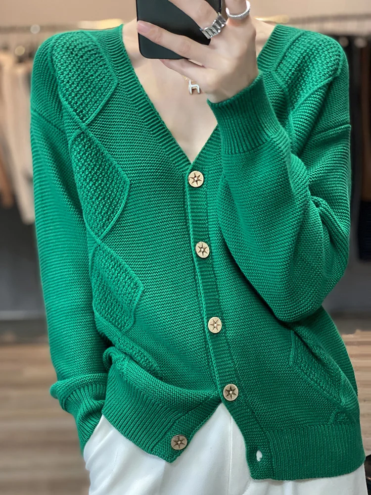 Purified Cotton Women Sweaters V-Neck Solid Color Knitted Cardigans Spring Autumn Loose Ladt Short Knit Outerwear
Purified Cotton Women Sweaters V-Neck Solid Color Knitted Cardigans Spring Autumn Loose Ladt Short Knit Outerwear