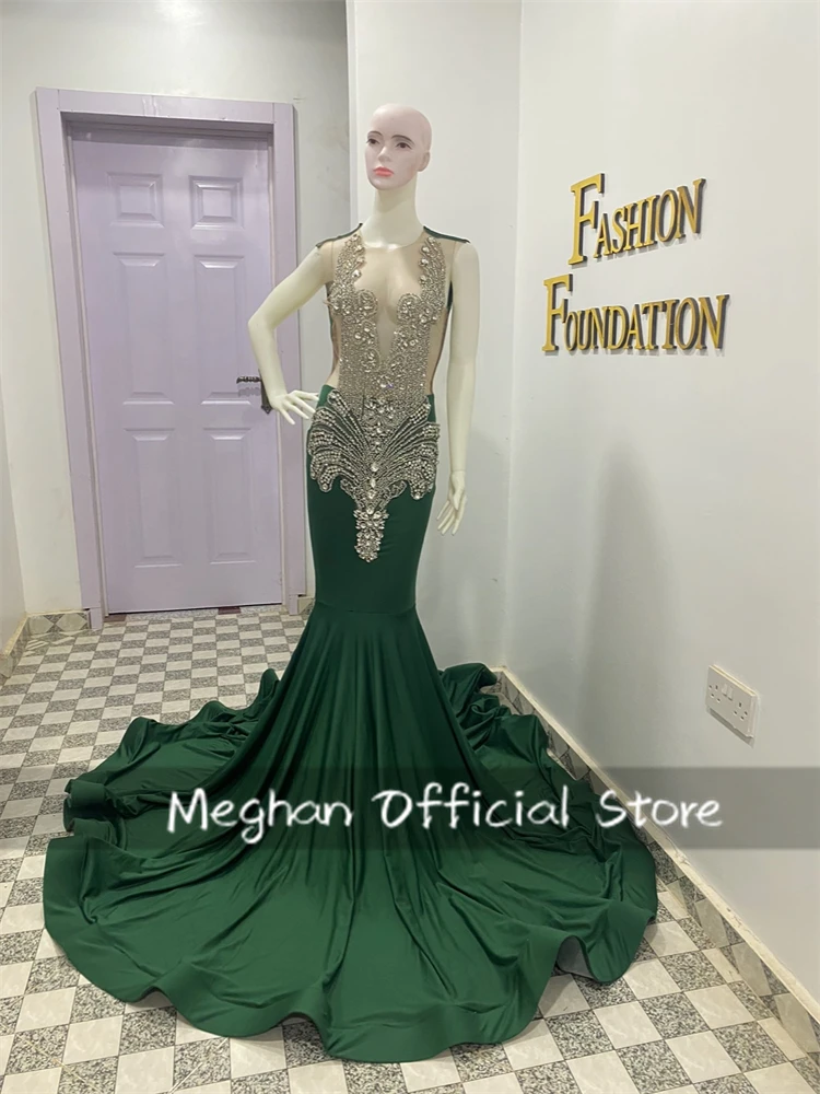 Sparkly Green Beaded Crystals Prom Dresses Glitter Rhinestone Stain Formal Evening Party Gown Women robes de soirée Customized
Sparkly Green Beaded Crystals Prom Dresses Glitter Rhinestone Stain Formal Evening Party Gown Women robes de soirée Customized