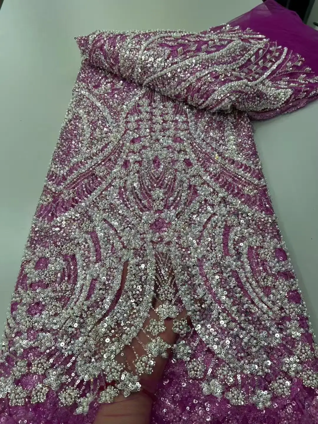 African Tulle Beads Lace Fabrics For Women Sewing Evening Dresses French Embroidery Mesh Sequin Beaded Fabric 5Yards Cloth
African Tulle Beads Lace Fabrics For Women Sewing Evening Dresses French Embroidery Mesh Sequin Beaded Fabric 5Yards Cloth
