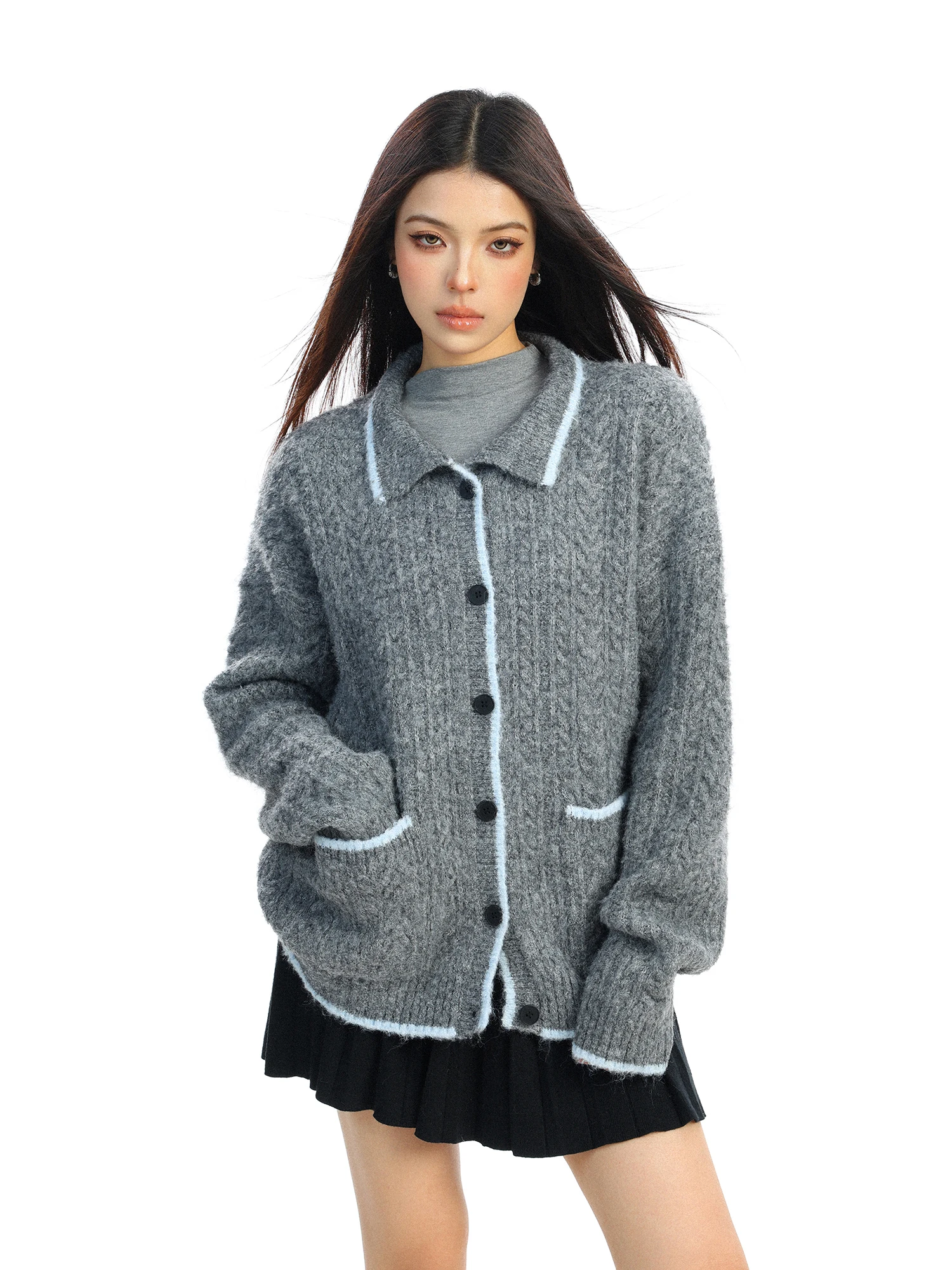 Свободный вязаный свитер женский осенне-зимний в корейском стиле, с отложным воротником, из мягкой уютной пряжи, с узором косы, однотонный, в стиле Lazy Sle
Свободный вязаный свитер женский осенне-зимний в корейском стиле, с отложным воротником, из мягкой уютной пряжи, с узором косы, однотонный, в стиле Lazy Sle