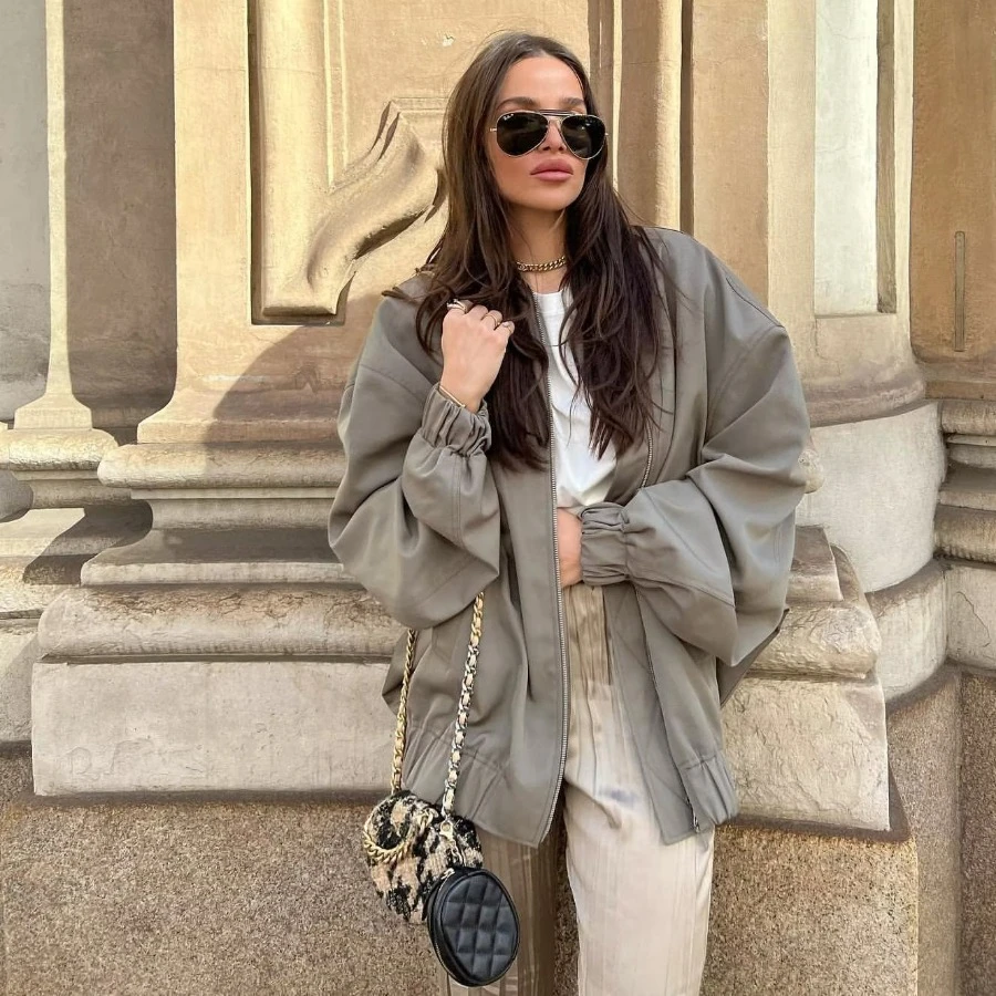 Women Fashion Leisure Long Sleeve Bomber Jacket 2023 Spring Fashion Zipper Baseball Coat High Street Casual Female Outerwear
Women Fashion Leisure Long Sleeve Bomber Jacket 2023 Spring Fashion Zipper Baseball Coat High Street Casual Female Outerwear