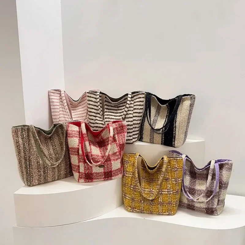 Sleek Office Diaper Bag Handbag Crossbody Meeting Exquisite Professional Versatile Chic Practical Organized Timeless
Sleek Office Diaper Bag Handbag Crossbody Meeting Exquisite Professional Versatile Chic Practical Organized Timeless